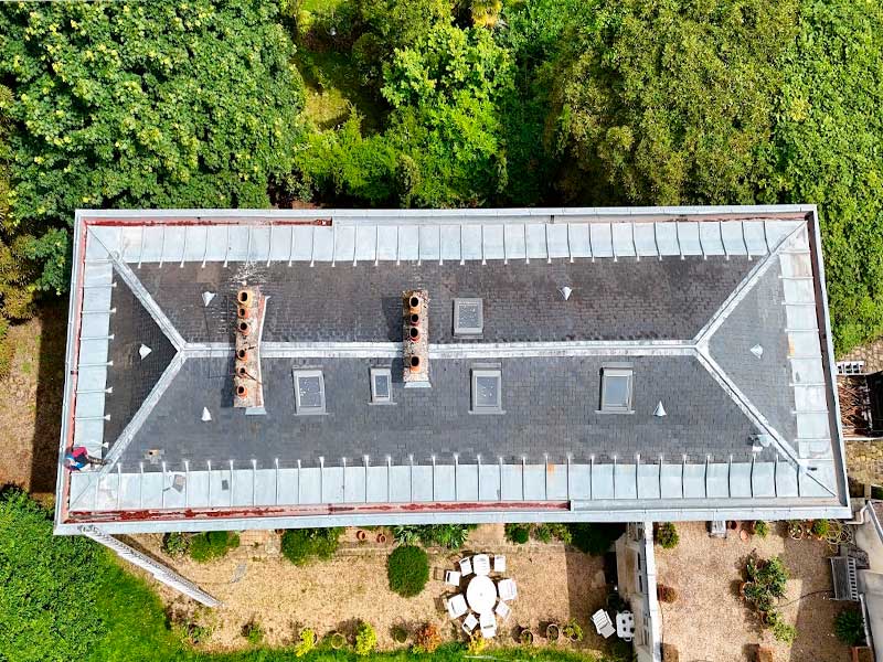 rénovation d'une toiture d'immeuble à nanterre par alexis couverture